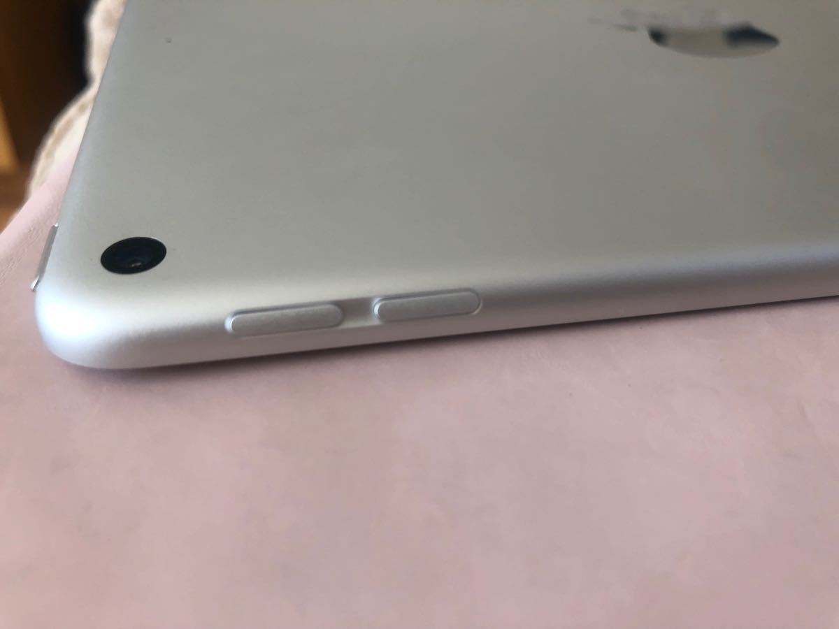 【美品】Apple iPad mini 64GB Wi-Fiモデル シルバー