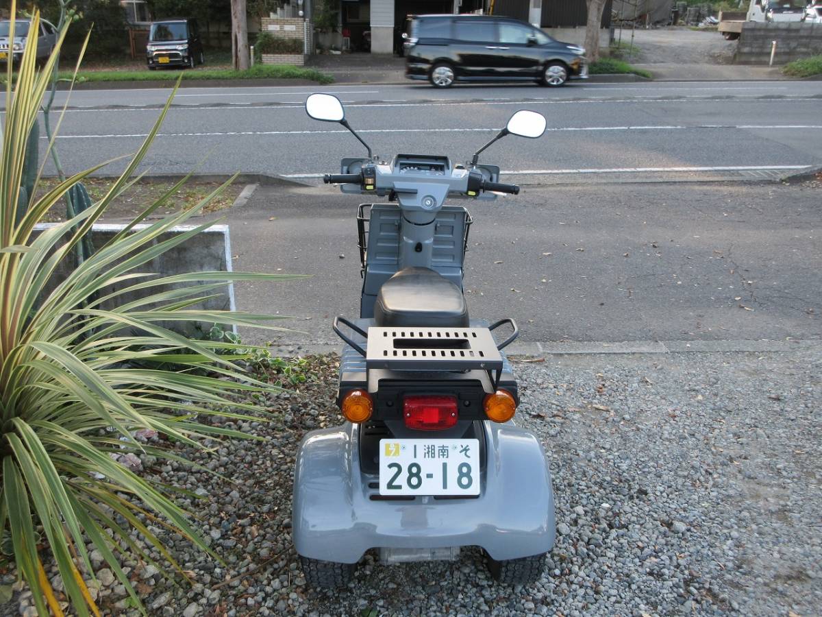 ホンダ ジャイロX 普通自動車免許で乗れる2人乗り3輪スクーター ヘルメット不要 原付 NEWペイント レトログレー GYROX ママチャリ 自転車 _画像4