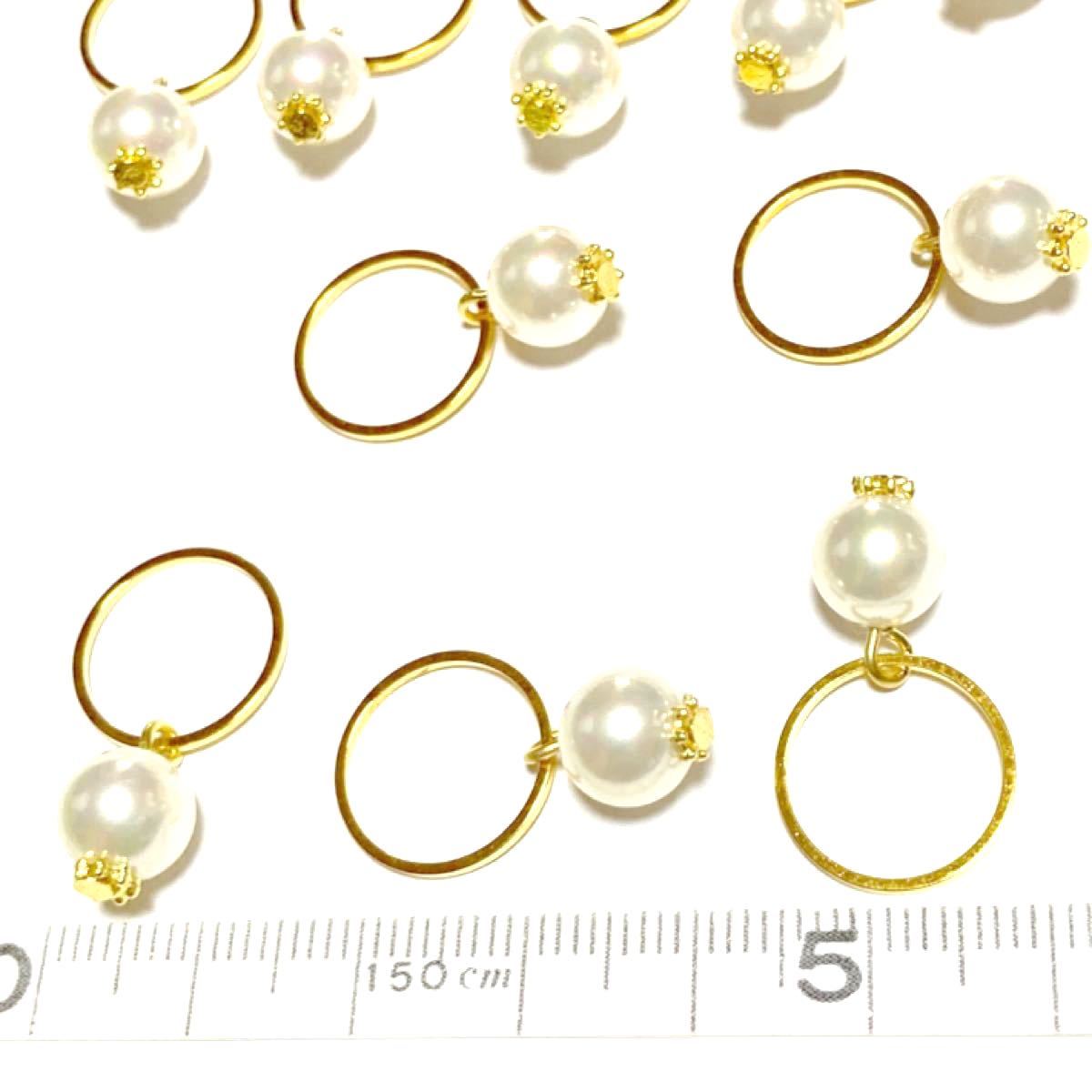 ハンドメイドパーツ(37)パールチャーム　高級人工真珠　高品質　日本製　全10個　　　アクセサリー　クリスマスにも　在庫わずか
