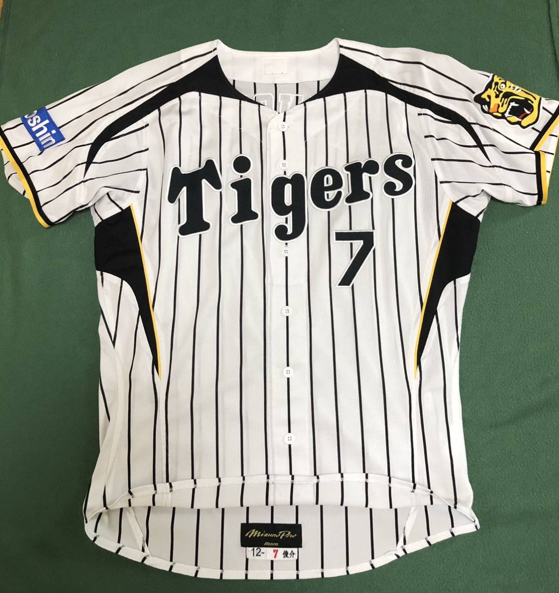 即決あり 阪神タイガース 2011年 横山選手 直筆サイン 入り 実 即決あり 阪神タイガース 2011年 横山選手 直筆サイン 入り 実