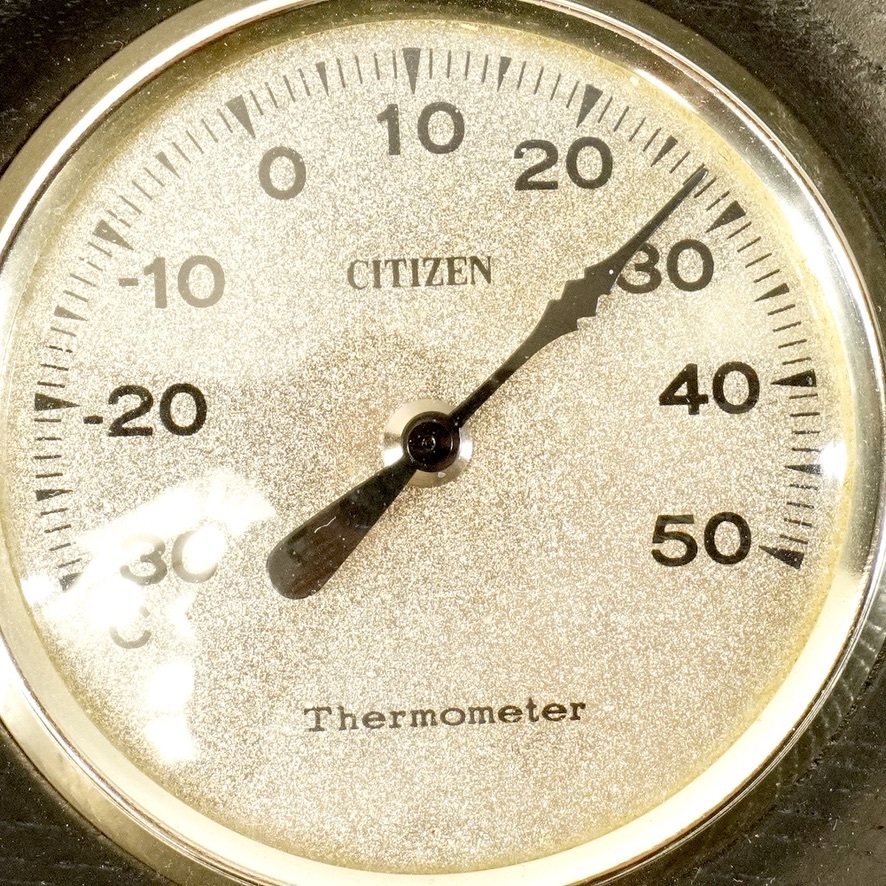 昭和ビンテージ　シチズン　壁掛け温度計 木製　船舵型　CITIZEN　Thermometer 直径19cm　エステートセール SST_画像4