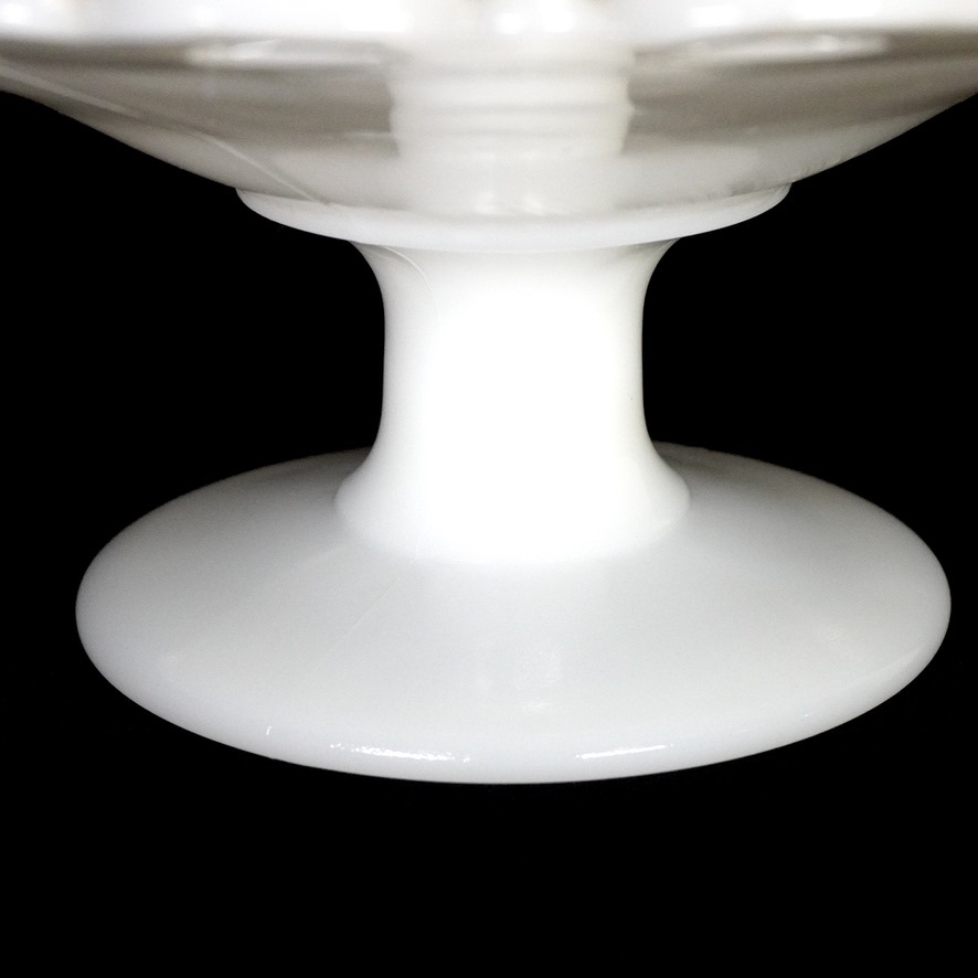 ビンテージ　ミルクガラス製コンポート 直径28㎝　高さ11㎝　ミッドセンチュリー 使いやすいサイズ感、経年の味わいが素敵です！　FYO_画像9