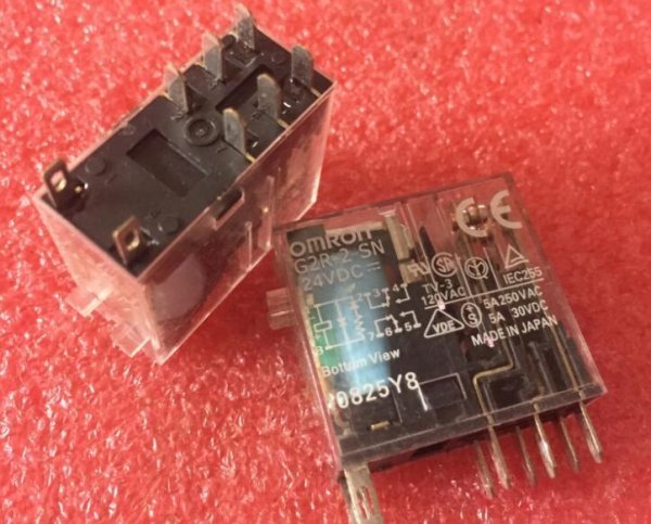 新品 OMRON製 オムロン リレー 表面接続ソケット G2R-2-SN 24VDC 50個
