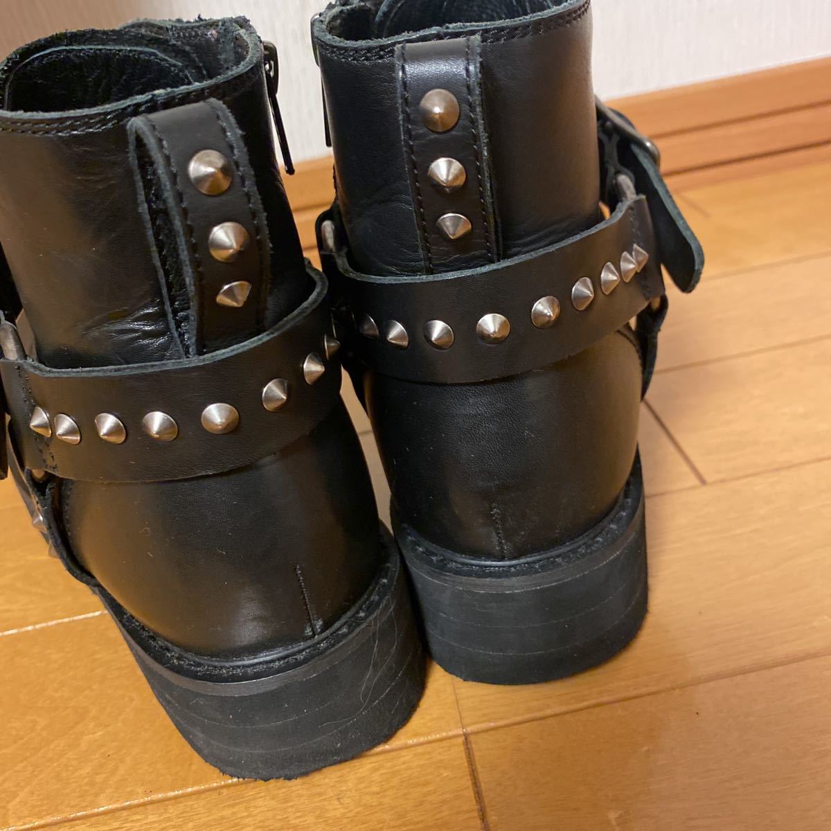 美品 ズッカ zucca スタッズブーツ ショートブーツ 黒 サイズM 美品 ズッカ zucca スタッズブーツ ショートブーツ 黒 サイズM