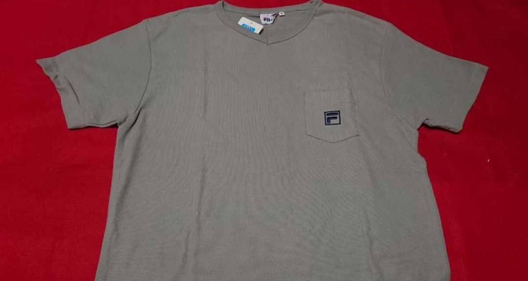 《新品》FILA 半袖Tシャツ M グレー_画像1