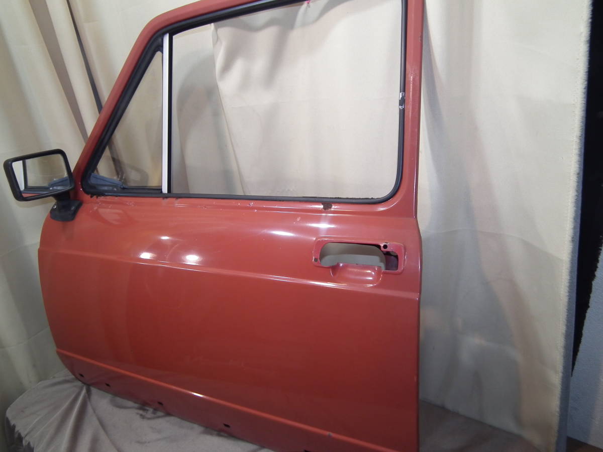  Fiat Auto Bianchi A112 abarth left door driver`s seat side 1985 year taking non-original goods quarterlight glass door mirror attaching rust equipped present condition goods 