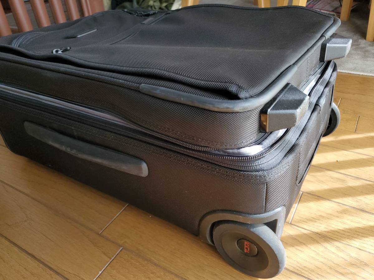 【中古】 TUMI 2輪 キャリーバッグ 22020 D2 ALPHA2 Travel International Expandable 2Wheel Carry-On スーツケース 22020D2_画像8