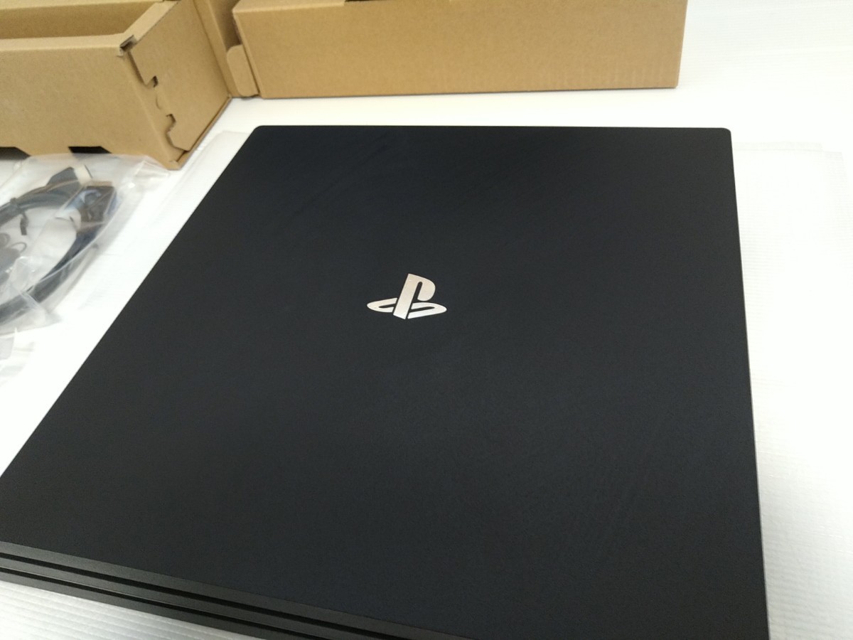 PS4 Pro PlayStation4 ジェット・ブラック 新品 コントローラー 7000  CUH-7000 プレステ4　本体