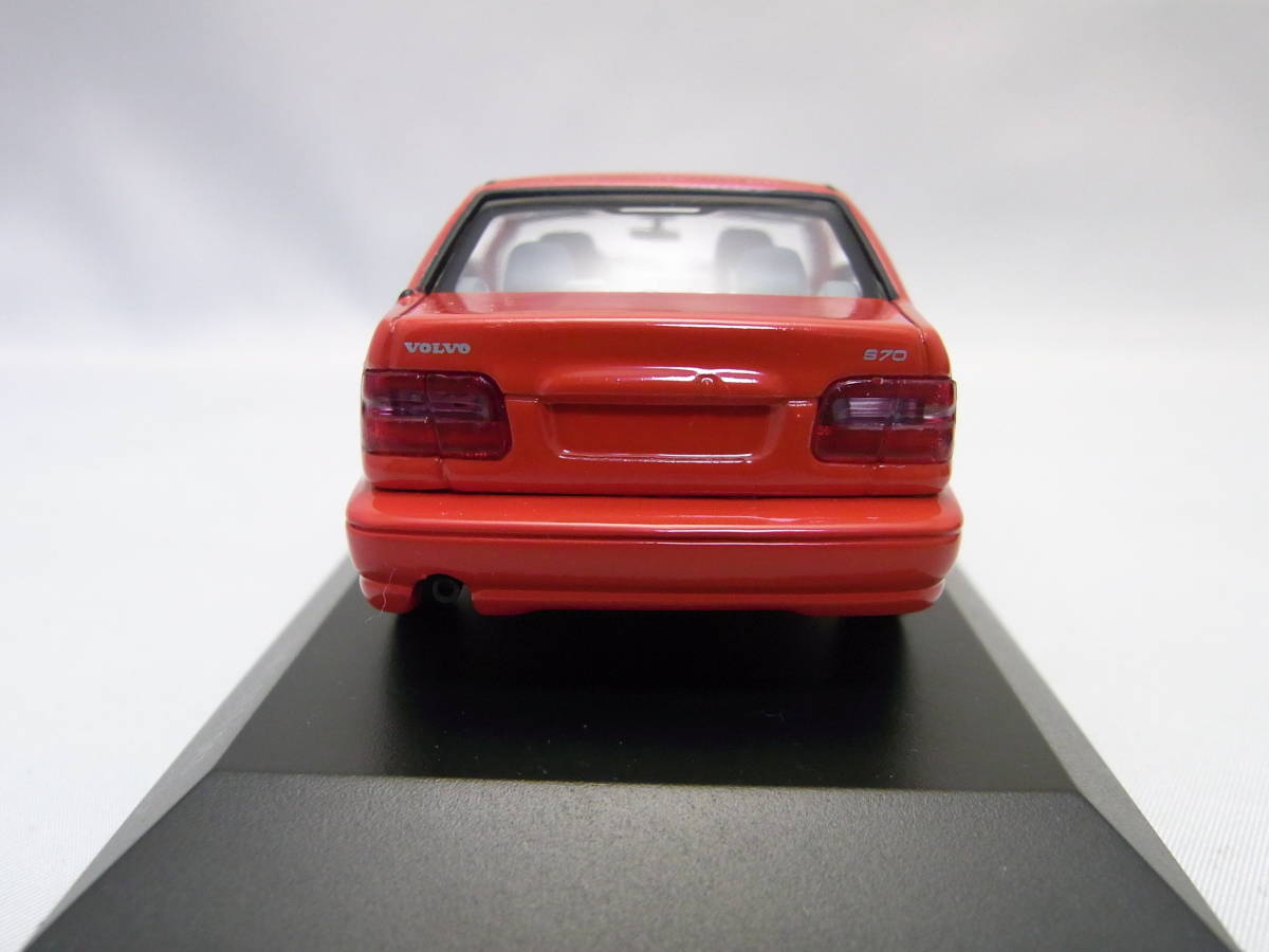 * любитель сидэ .!*VOLVO S70 1998 Indiana Red 1/43[ Volvo седан ]* превосходный товар!* осмотр :V40 V50 V60 V70 V90 850 240 740 940 960 S40 S60 S90*