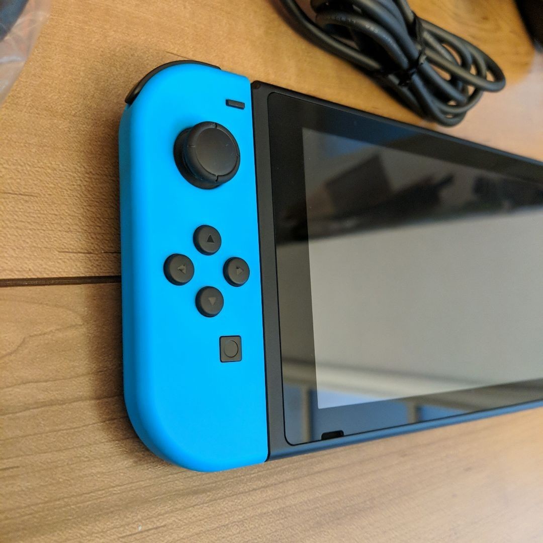 ニンテンドースイッチ本体 Nintendo Switch　美品