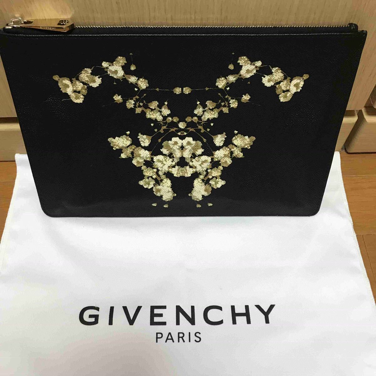 正規 15SS GIVENCHY ジバンシー ジバンシィ かすみ草 レザー クラッチ