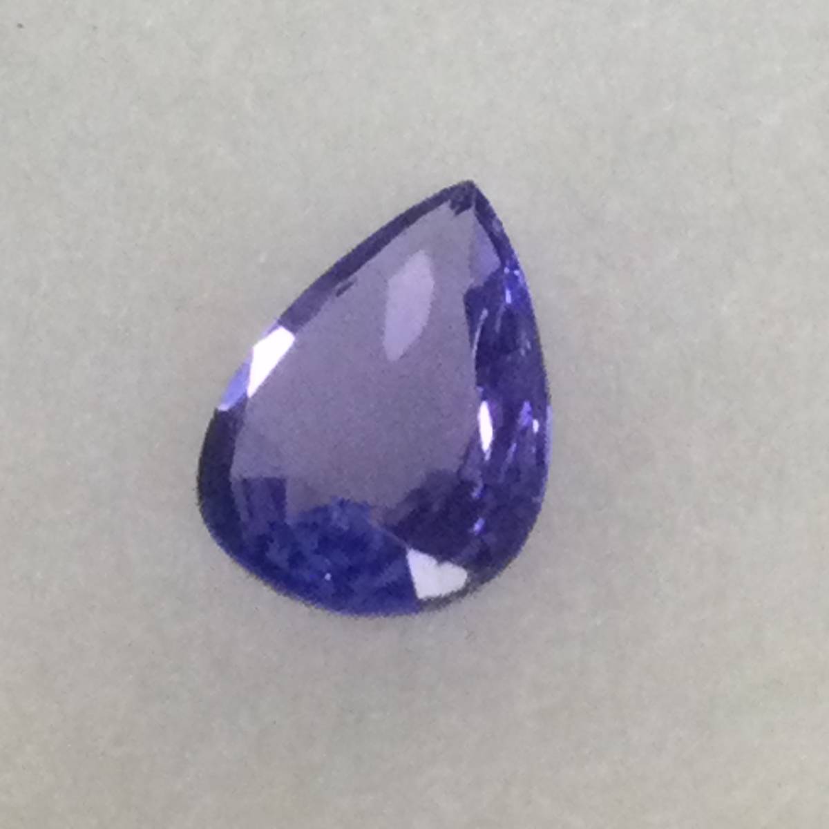 宝石鑑別書つき】天然タンザナイト 透明青紫色 ルース 0.920ct 宝石鑑別書つき】天然タンザナイト 透明青紫色 ルース 0.920ct