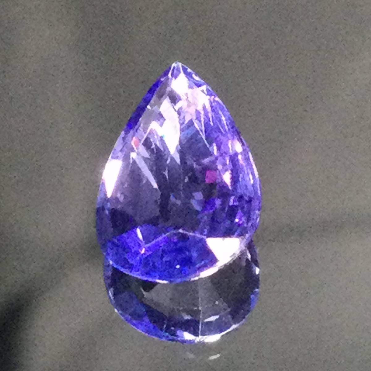 宝石鑑別書つき】天然タンザナイト 透明青紫色 ルース 0.920ct 8.35 宝石鑑別書つき】天然タンザナイト 透明青紫色 ルース 0.920ct 8.35