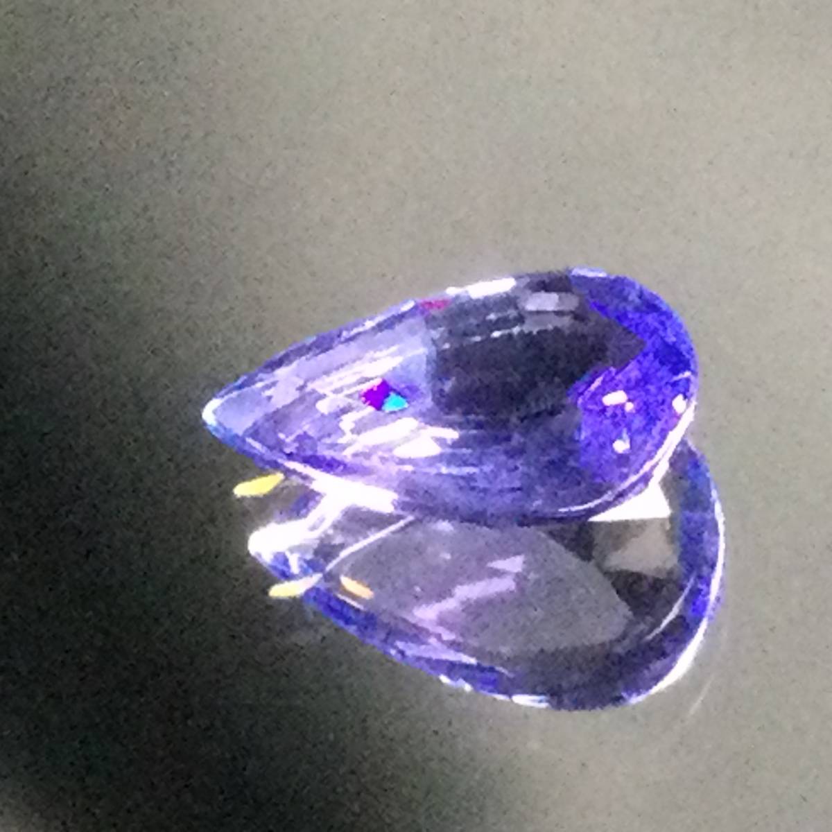 宝石鑑別書つき】天然タンザナイト 透明青紫色 ルース 0.920ct 宝石鑑別書つき】天然タンザナイト 透明青紫色 ルース 0.920ct