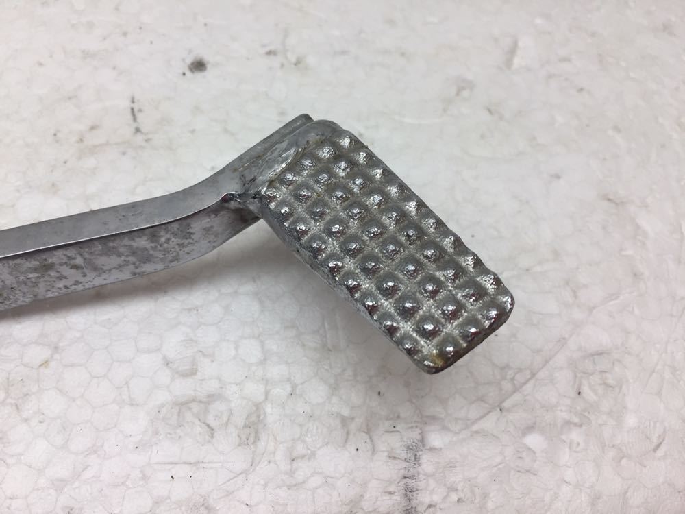 カワサキ ZRX系? ブレーキペダル (刻印/1402) 即決・送料無料【K1014-2】_画像2