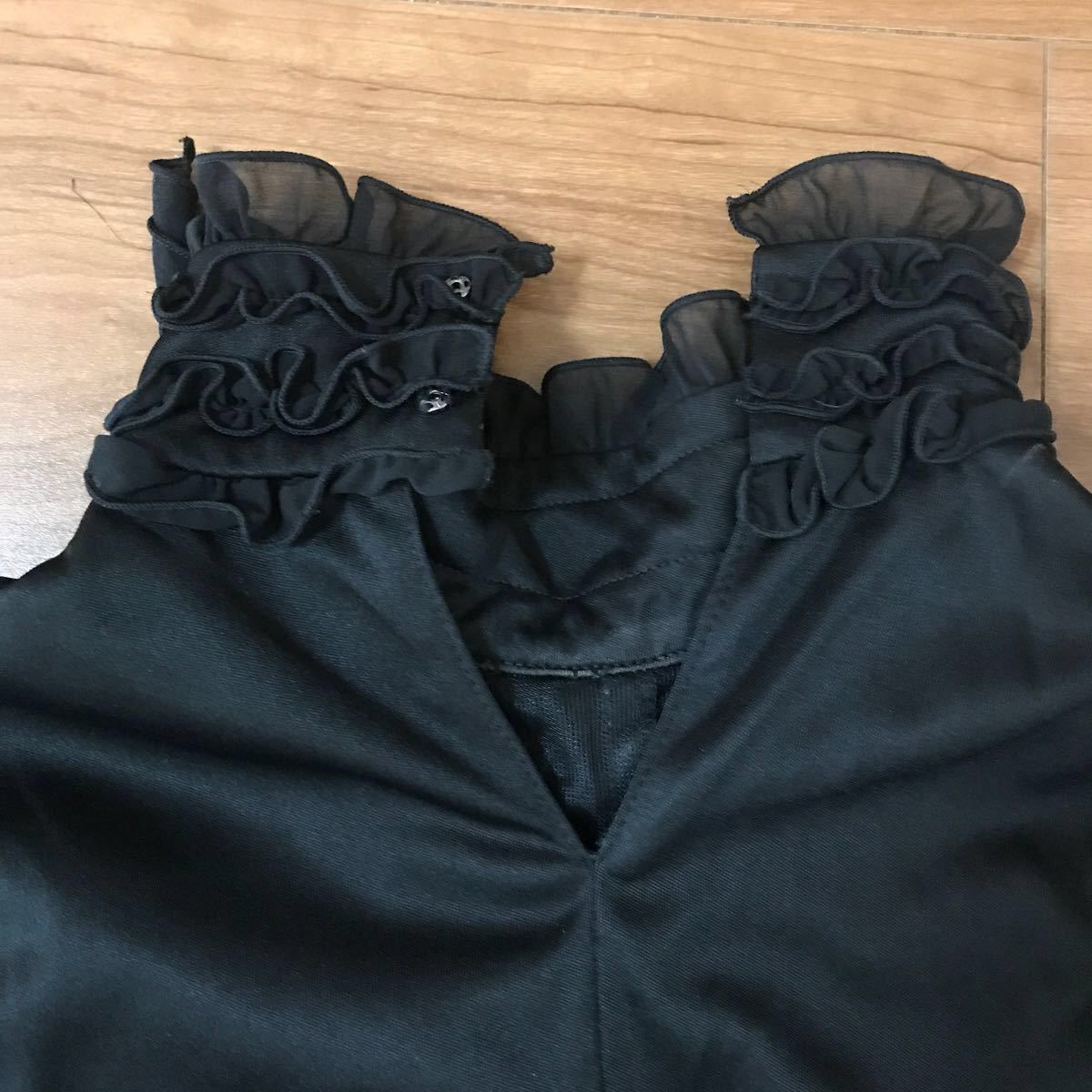 コスプレ衣装　フリル　黒ドレス