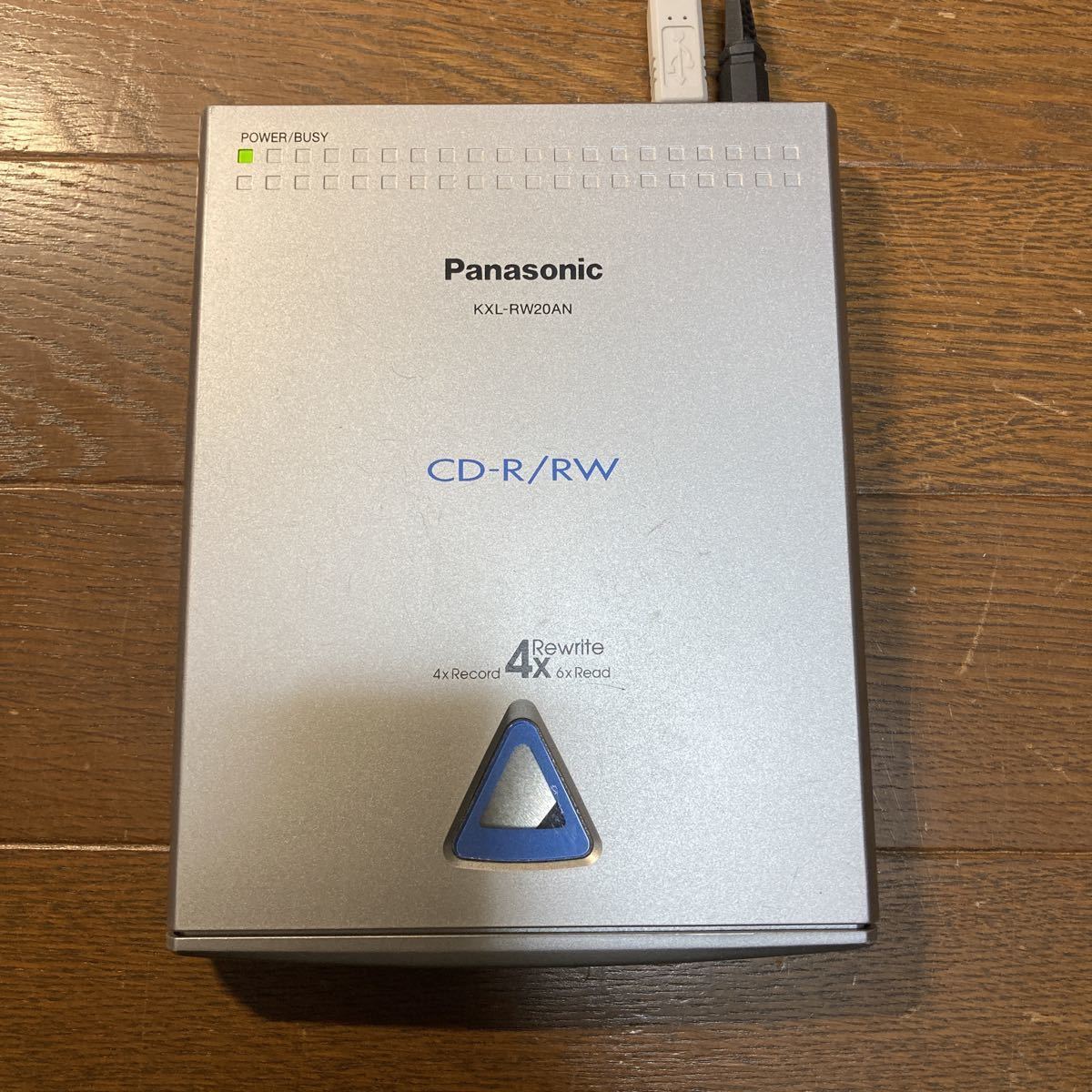 Panasonic USB外付けポータブルCD-R/RWドライブ KXL-RW20AN+AC Panasonic USB外付けポータブルCD-R/RWドライブ KXL-RW20AN+AC