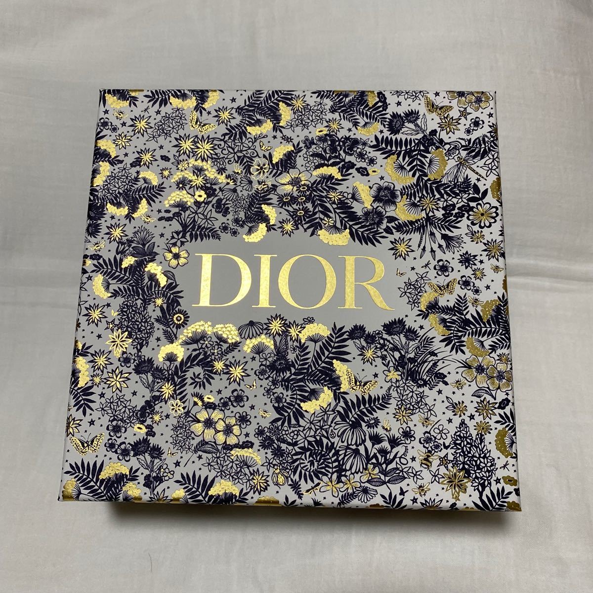 Christian Dior ディオール 2021 ホリデー限定 ボックス|Yahoo Christian Dior ディオール 2021 ホリデー限定 ボックス|Yahoo