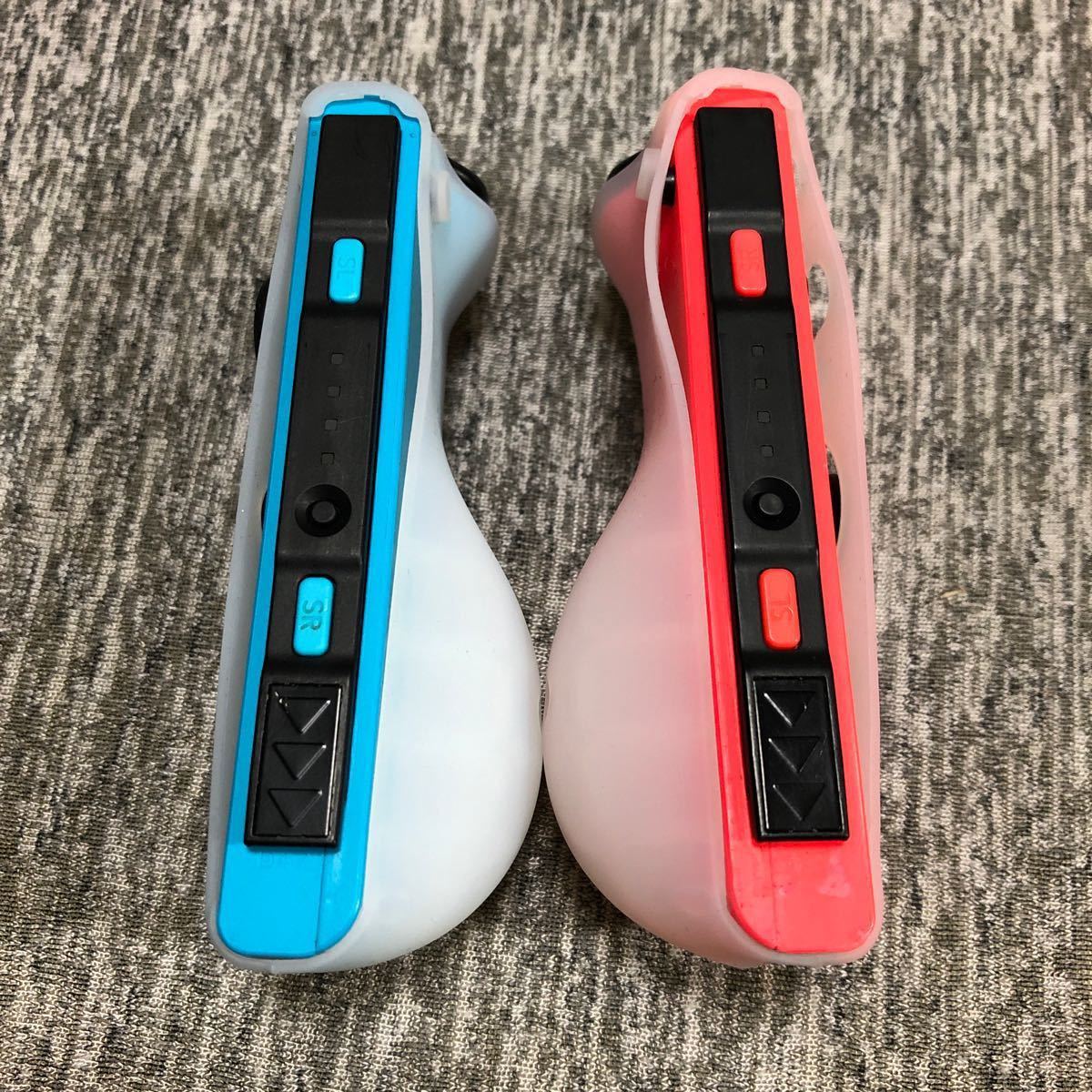 Nintendo Switch Joy-Con ネオンブルー ネオンレッド　シリコンカバー付き