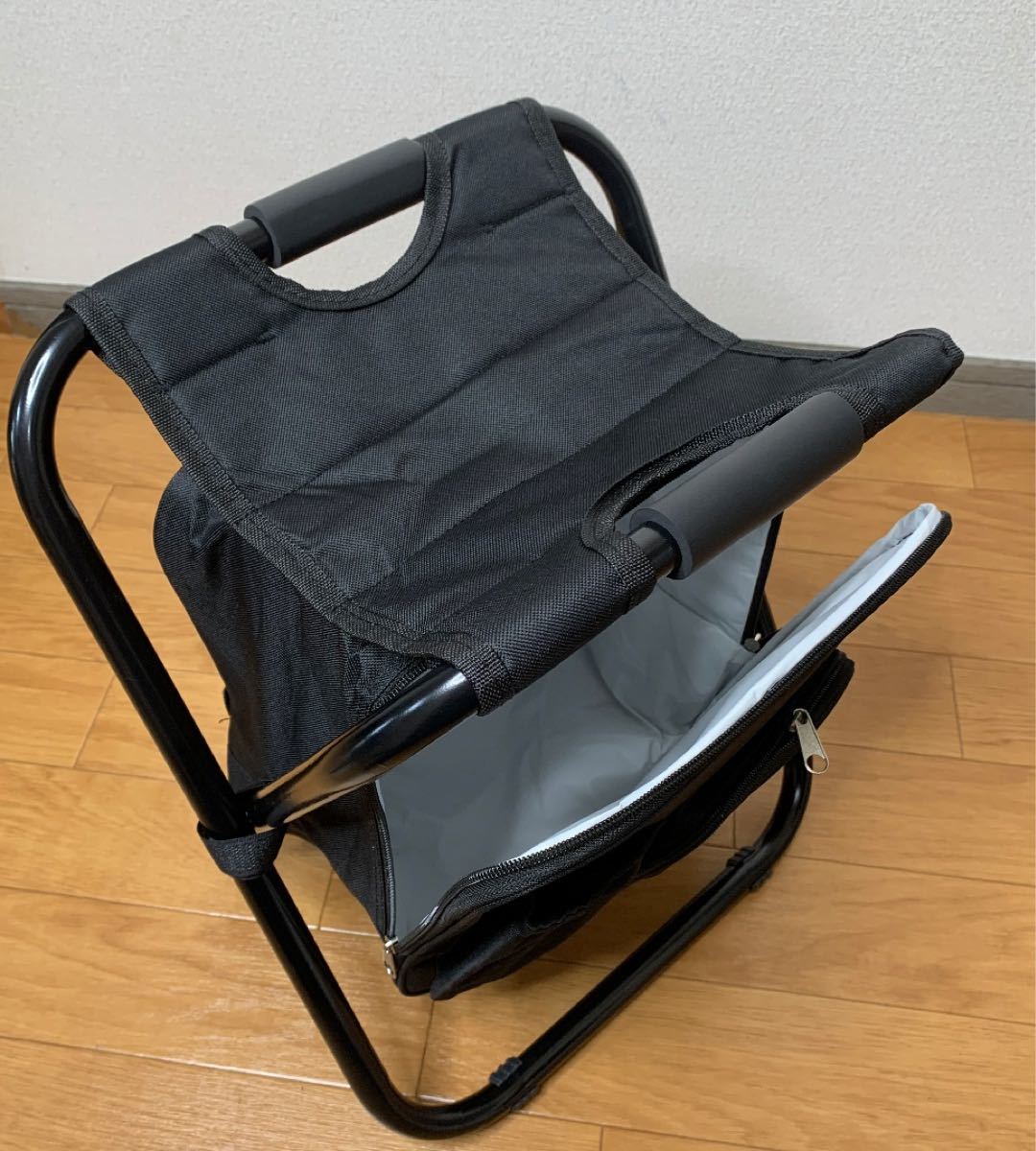 <新品　送料無料>リュックチェア　折りたたみ椅子　クーラーボックスとしても使えます！