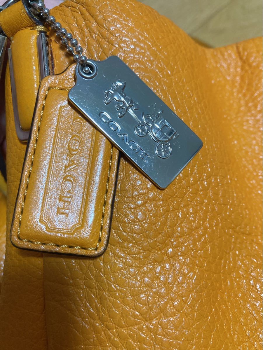  coach コーチ　ショルダーバッグ　馬車チャーム