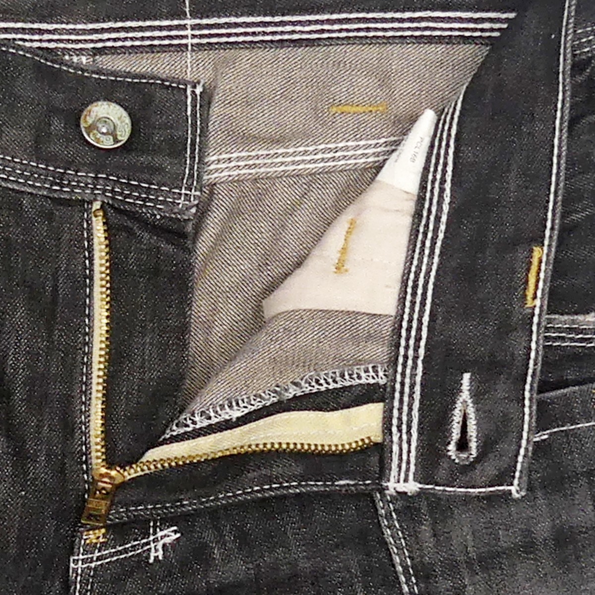 即決 リーバイス502 W30 ストレートジーンズ Levis 黒 ブラック 即決 リーバイス502 W30 ストレートジーンズ Levis 黒 ブラック