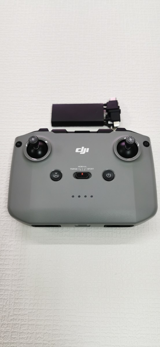 DJI　Air2　コントローラー　ストラップホルダー (オマケの遮光フード5.5インチ擦傷有りですが、問題無く使用出来ます。)