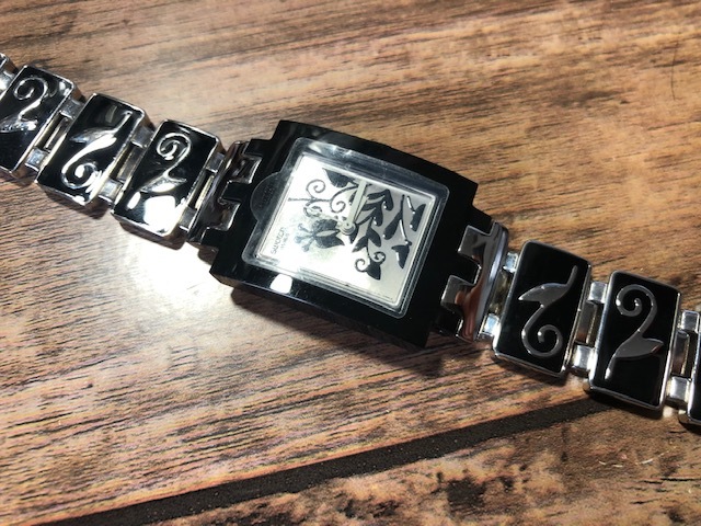良品程度 レア swatch スウォッチ AG2004 シルバー×ブラックカラー ツタ 草 デザイン クオーツ レディース 腕時計