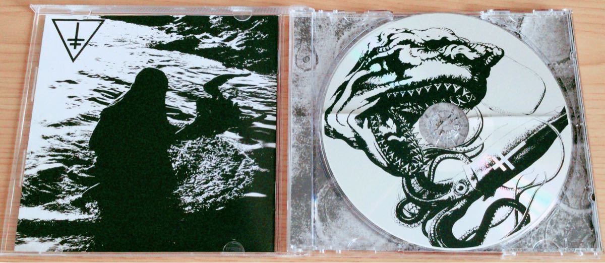 Drowning the Light - Cursed Below the Waves / CD 