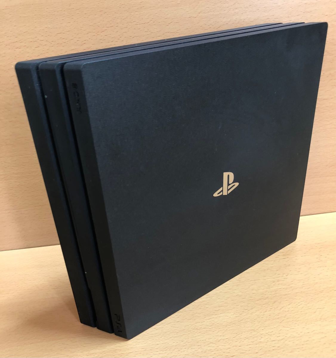 PlayStation 4 Pro CUH-7000BB01 1TB