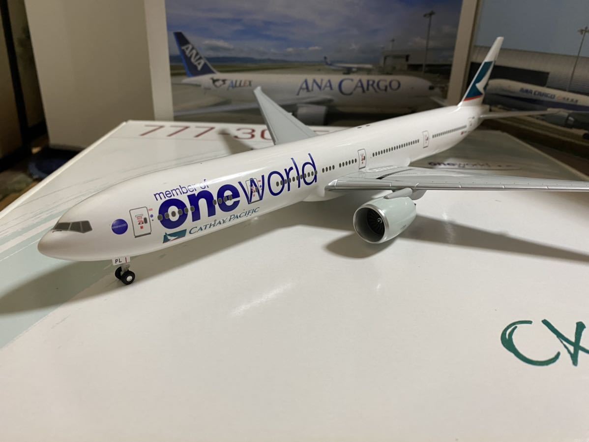 最新コレックション キャセイパシフィック ワンワールド塗装機 B777 国内運費免費 飛行機 香港 キャセイパシフィック航空 B777 ボーイング 1/200 模型 航空機