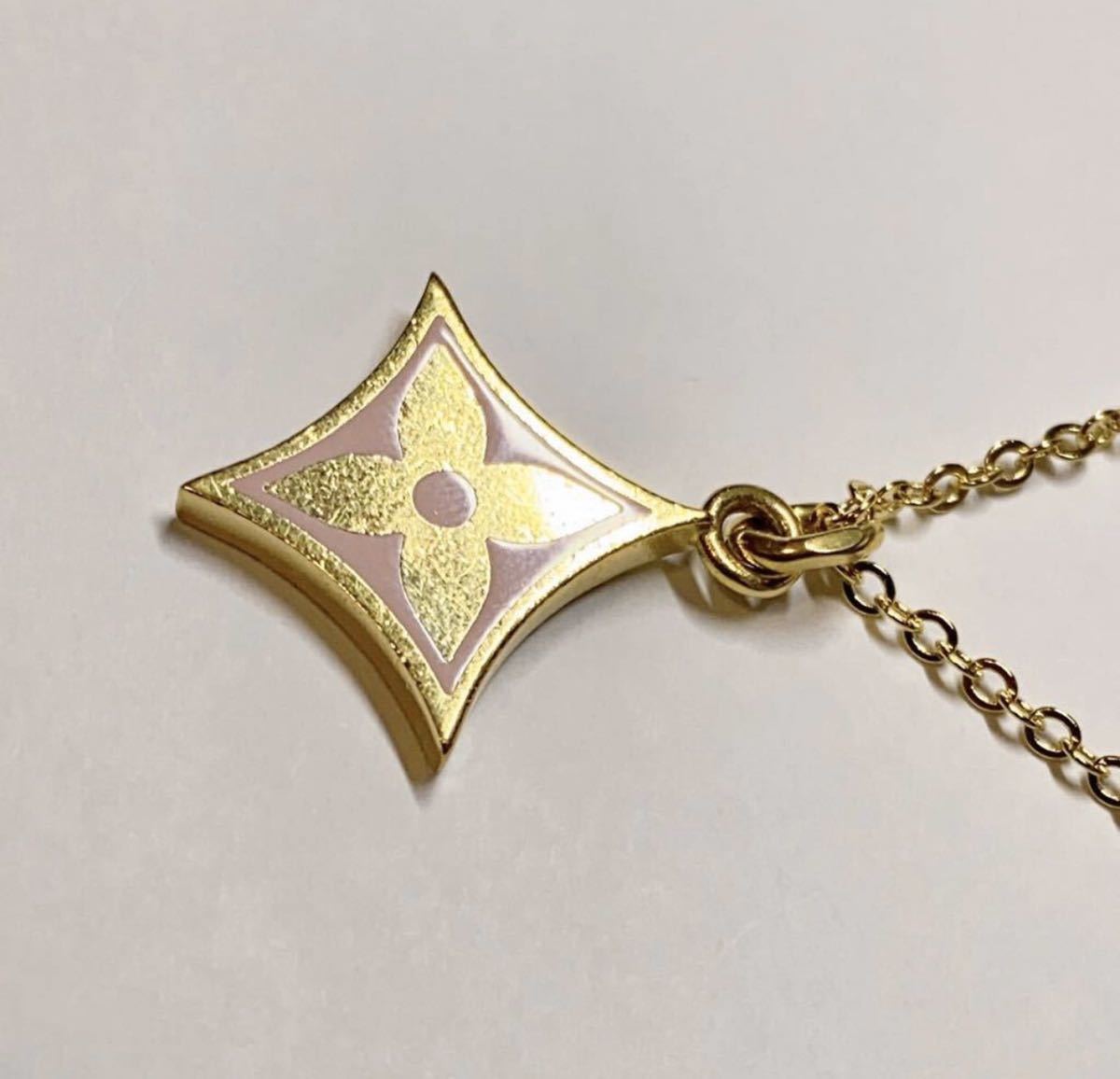 美品♪ 正規品 ルイヴィトン LOUIS VUITTON チャーム トップ ペンダント ネックレス ゴールド プレゼントにも♪ 3