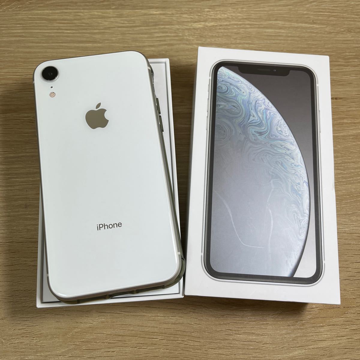 iPhone XR 128GB ホワイト　SIMフリー WHITE SIMフリーiPhone iPhone XR