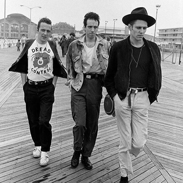 666 the clashジョーストラマー着用ブラックジーンズ ラロッカ 666 the clashジョーストラマー着用ブラックジーンズ ラロッカ