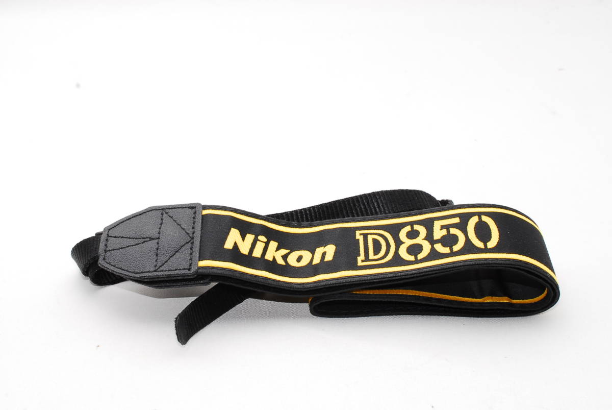 ★Nikon D850 ストラップ ★新品同様品★★その２_画像1