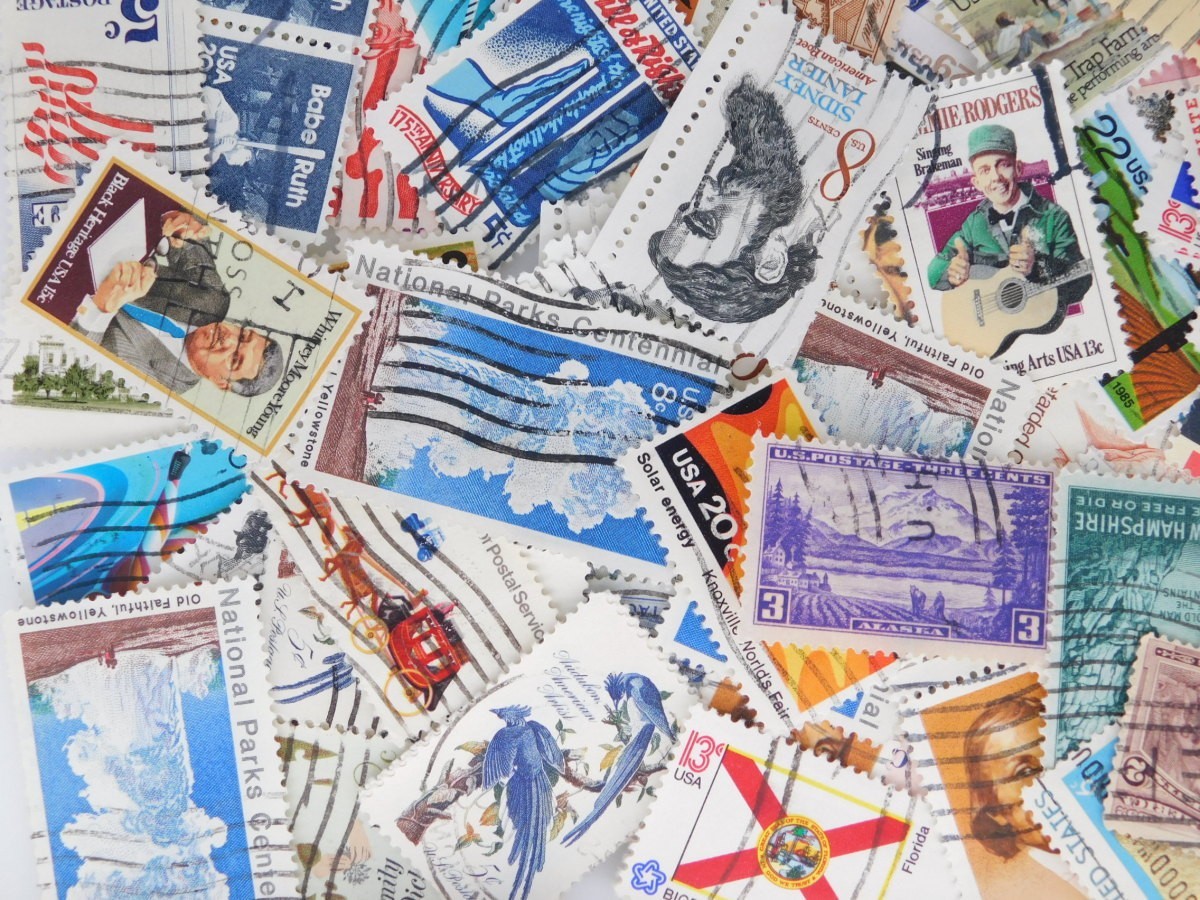海外切手　アメリカ ３００枚　使用済切手 外国切手 コラージュ 紙もの おすそ分けに_画像6