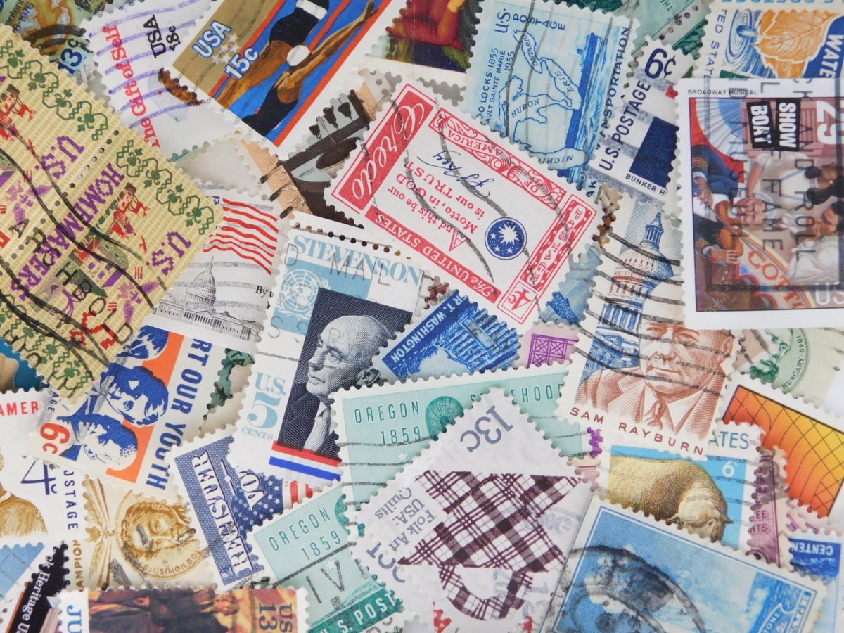 海外切手　アメリカ ３００枚　使用済切手 外国切手 コラージュ 紙もの おすそ分けに_画像4