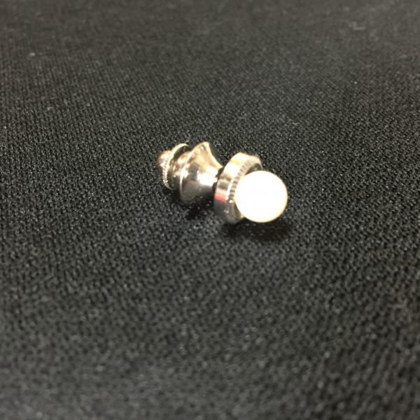 【中古 送料込】タイタックピン ゴールド系×パール調 (約) 8mm メンズ アクセサリー ◆D5316a_画像2