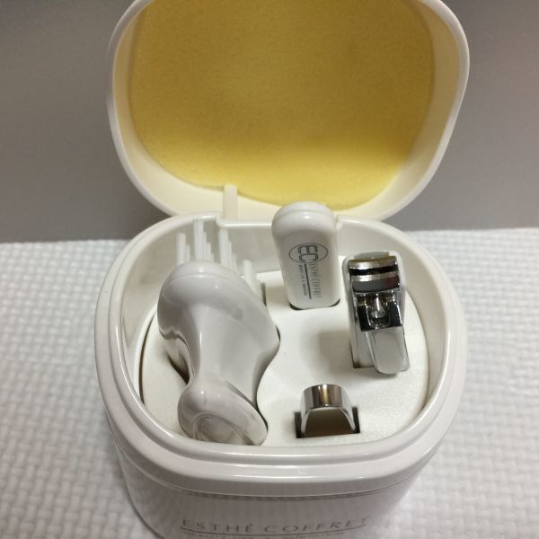 物品 衛生用品セット ESTHE COFFRET カネボウ コフレドール パウダレスウェット#SO-C(SOC ソフトオークルC) (レフィル) SPF12 PA (6045465)