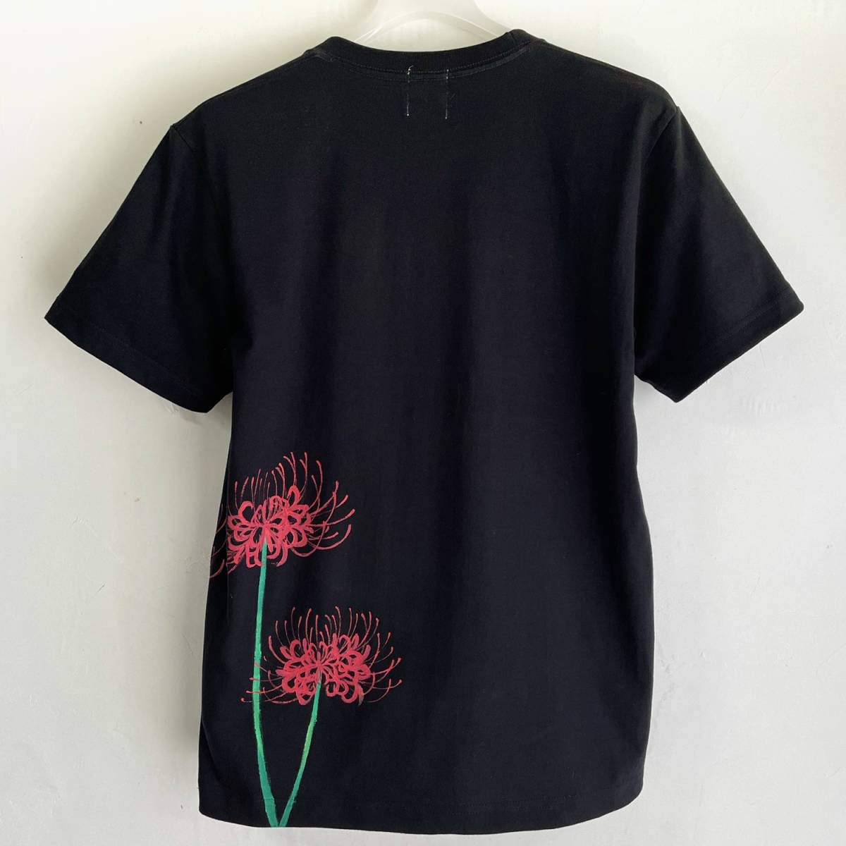 メンズ Tシャツ XXLサイズ 彼岸花柄Tシャツ 黒 ハンドメイド 手描きTシャツ 和柄 花柄 秋冬