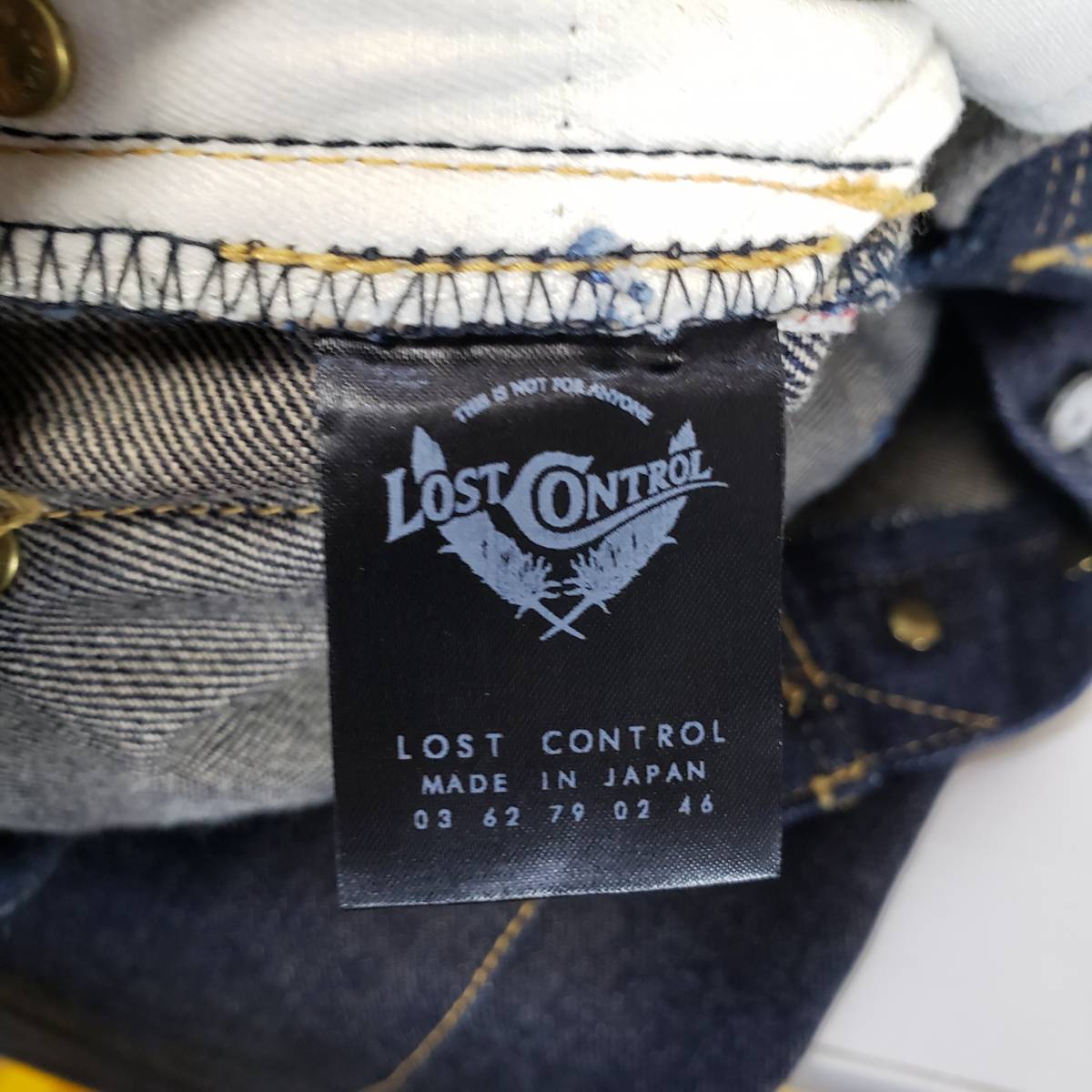 美品 LOST CONTROL ロストコントロール LAW-PT8-03 ジーンズ 美品 LOST CONTROL ロストコントロール LAW-PT8-03 ジーンズ