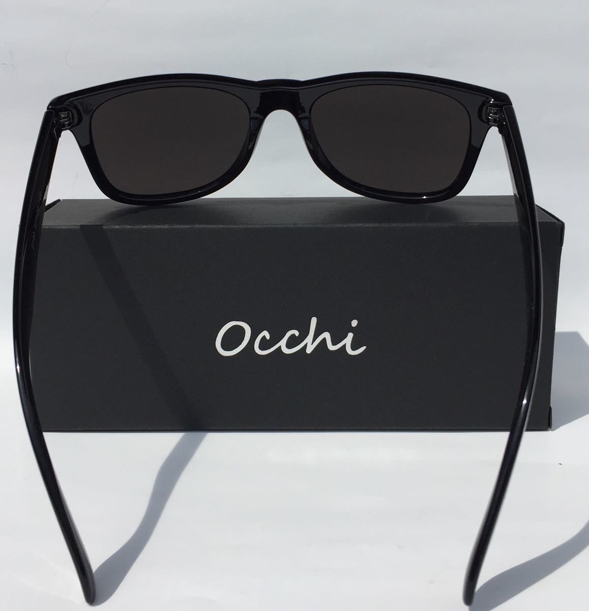 新品 OCCHI 偏光サングラス 偏光レンズUV400 軽量 シルバーミラー