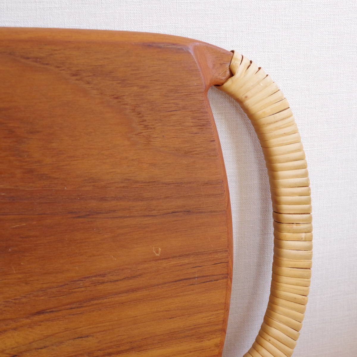 【ビンテージ】ESA デンマーク Denmark チーク Teak トレイ デンマーク製 特大 プレート 無垢材 お盆 藤ハンドル 北欧_画像8