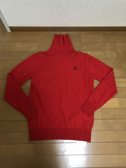 ☆新品、カシミヤ100%Munsingwear【マンシングウェア】の赤色 ☆新品、カシミヤ100%Munsingwear【マンシングウェア】の赤色