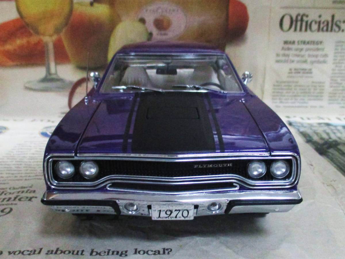 ☆絶版☆世界1608台*GMP*1/18*1970 Plymouth Road Runner プラム