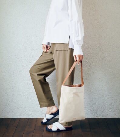 eclat 2019年4月号付録】ebure 大人の「ワンハンドル」BAG(未 eclat 2019年4月号付録】ebure 大人の「ワンハンドル」BAG(未