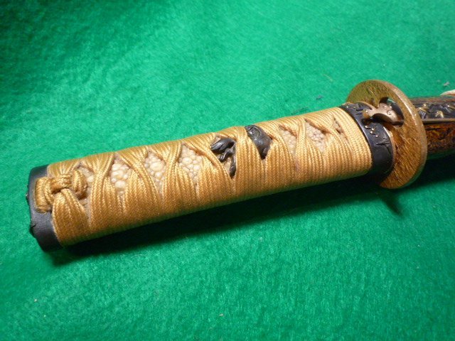業界No.1 短刀の拵え 献上拵え? 2 小柄 笄付き 未使用に近い?