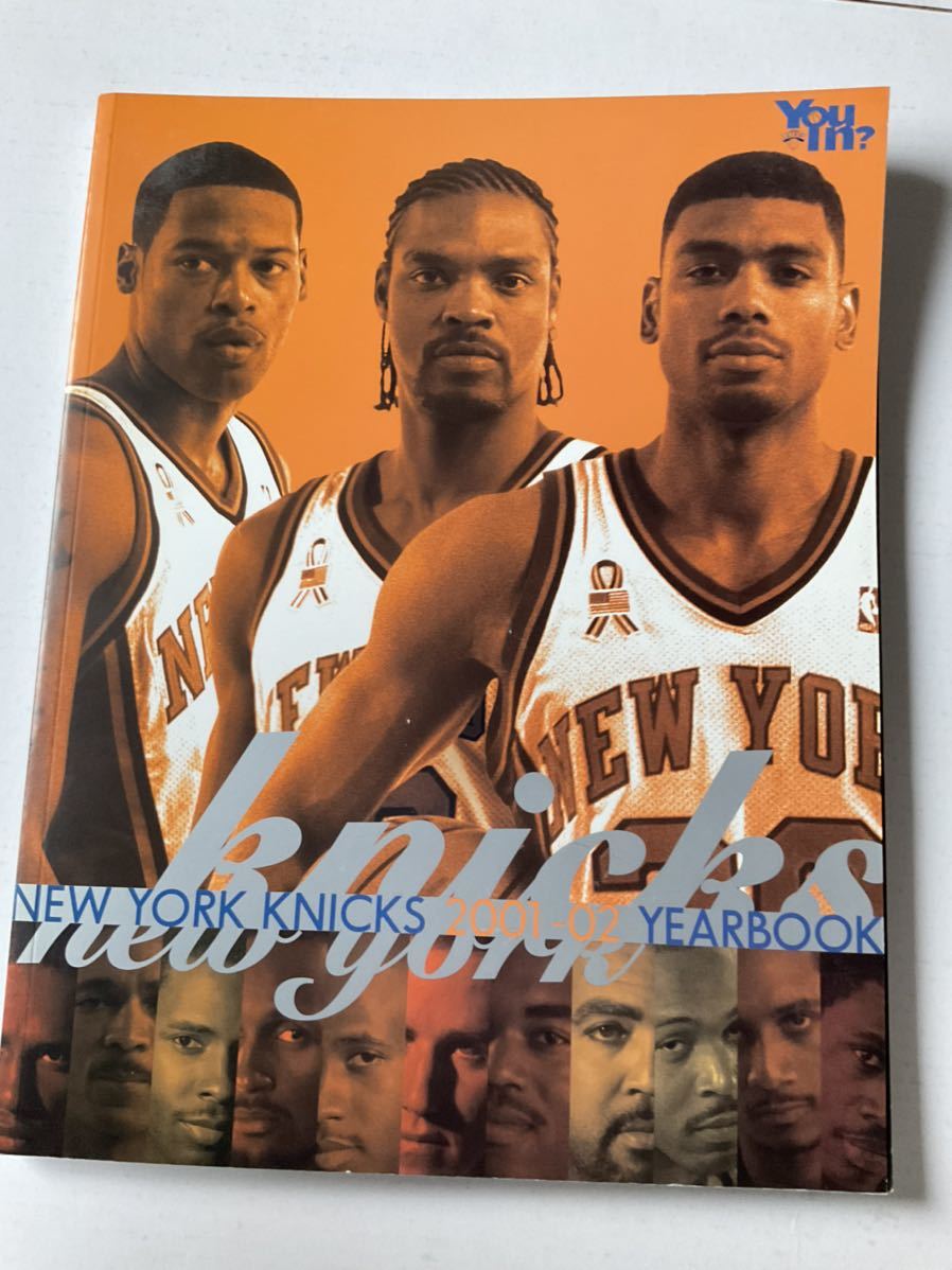 NBA New York Knicks 2001-2002 Year Book. ニューヨークニックス バスケットボール アランヒューストン ラトリルスプリューウェルの画像1