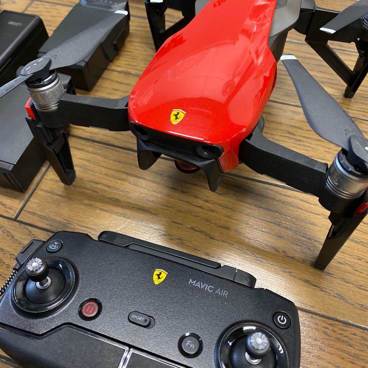 ステルス値上げ】 DJI MAVIC AIR 赤 ☆２回程度使用 safetec.com.br