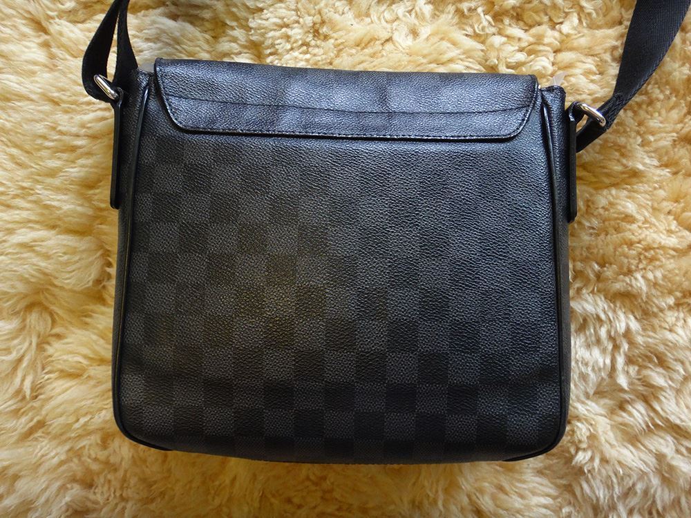 ルイ・ヴィトン LOUIS VUITTON ディストリクト PM ダミエ グラフィット
